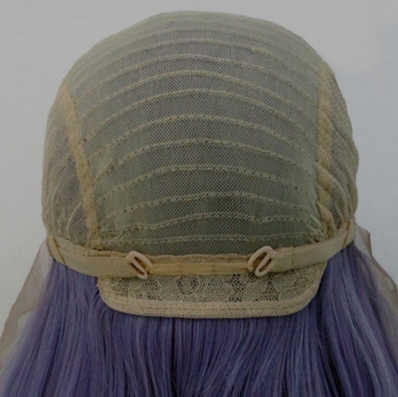 Lilac synthetic wig - Picture 3 of 4